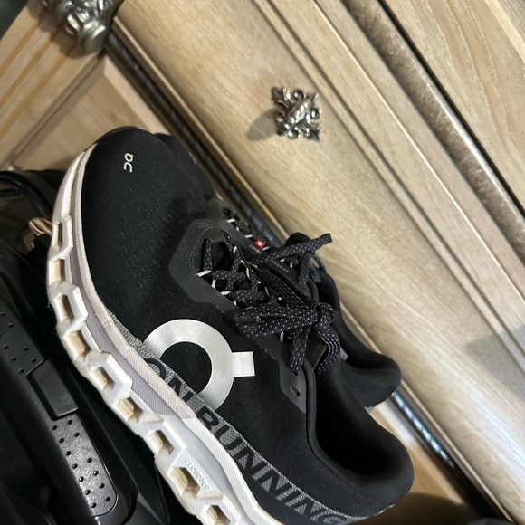 On Running Women's Cloud Monster 2 Black Running Shoes - Picture 2 of 7